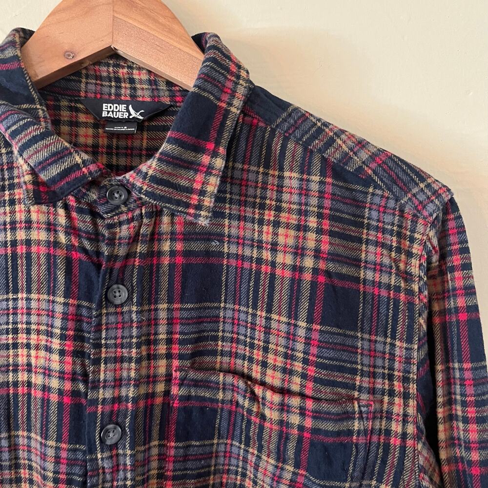 Eddie Bauer Men's Button Up Flannel / 100% Cotton / Men's Small